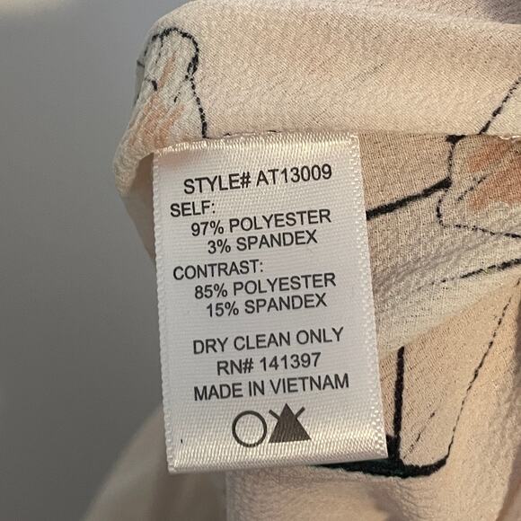 ASTR the Label Ruffle Bodysuit Womens Size Medium Pink Floral Flutter Sleeve Top - Picture 7 of 9